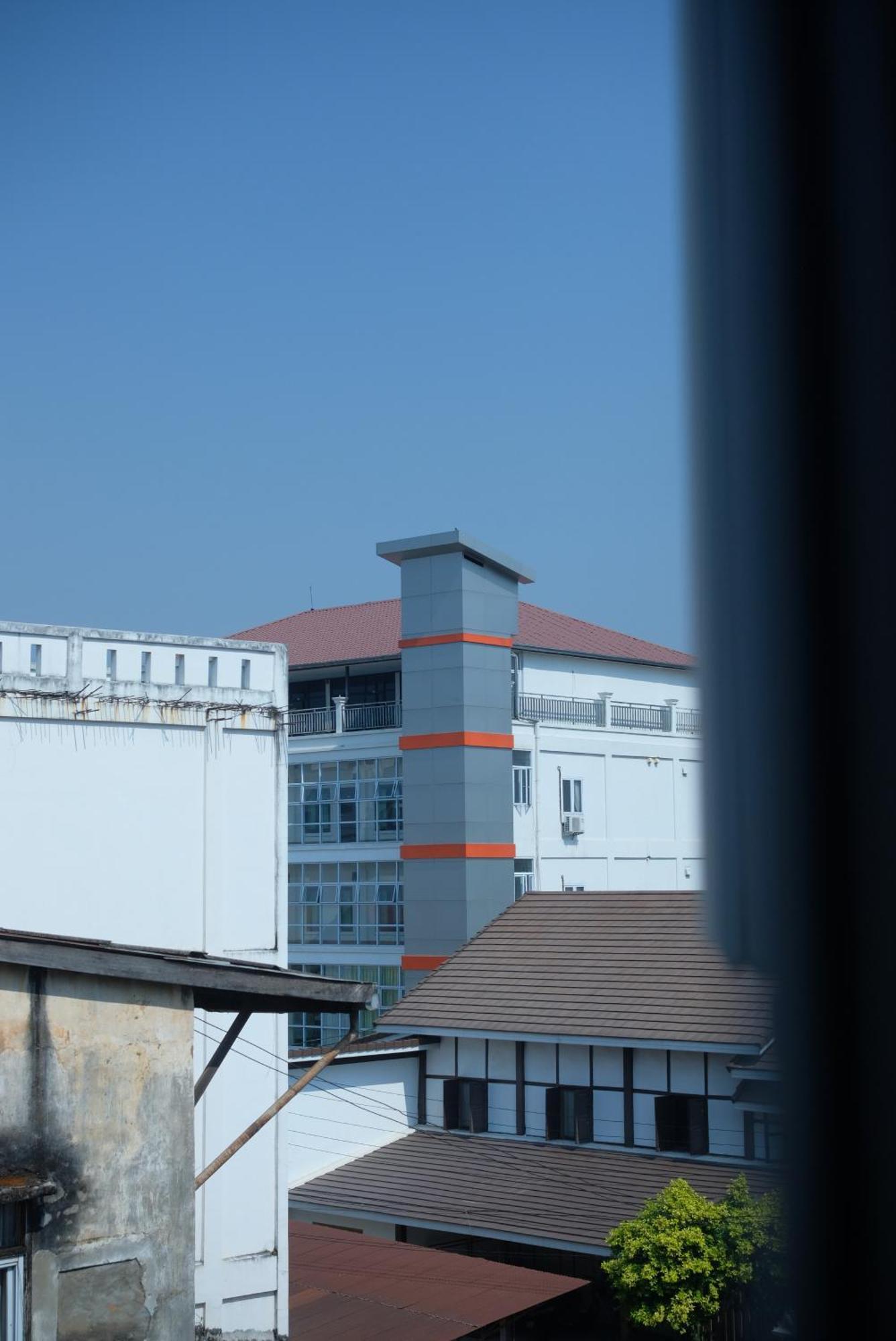 Intouch Guest House Vientiane Exterior photo